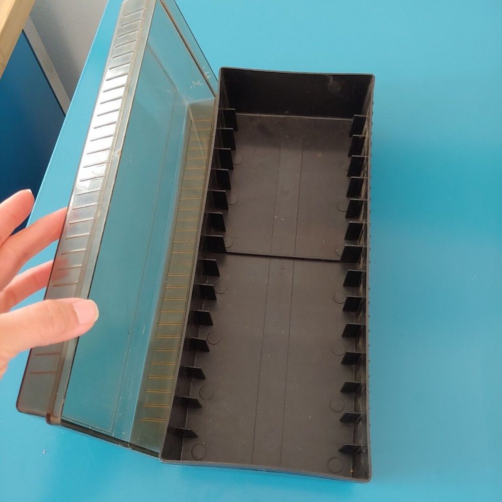 Vintage Plasti-plex Plastic 15 Cassette Tape Case Holder Storage Container - Picture 3 of 3